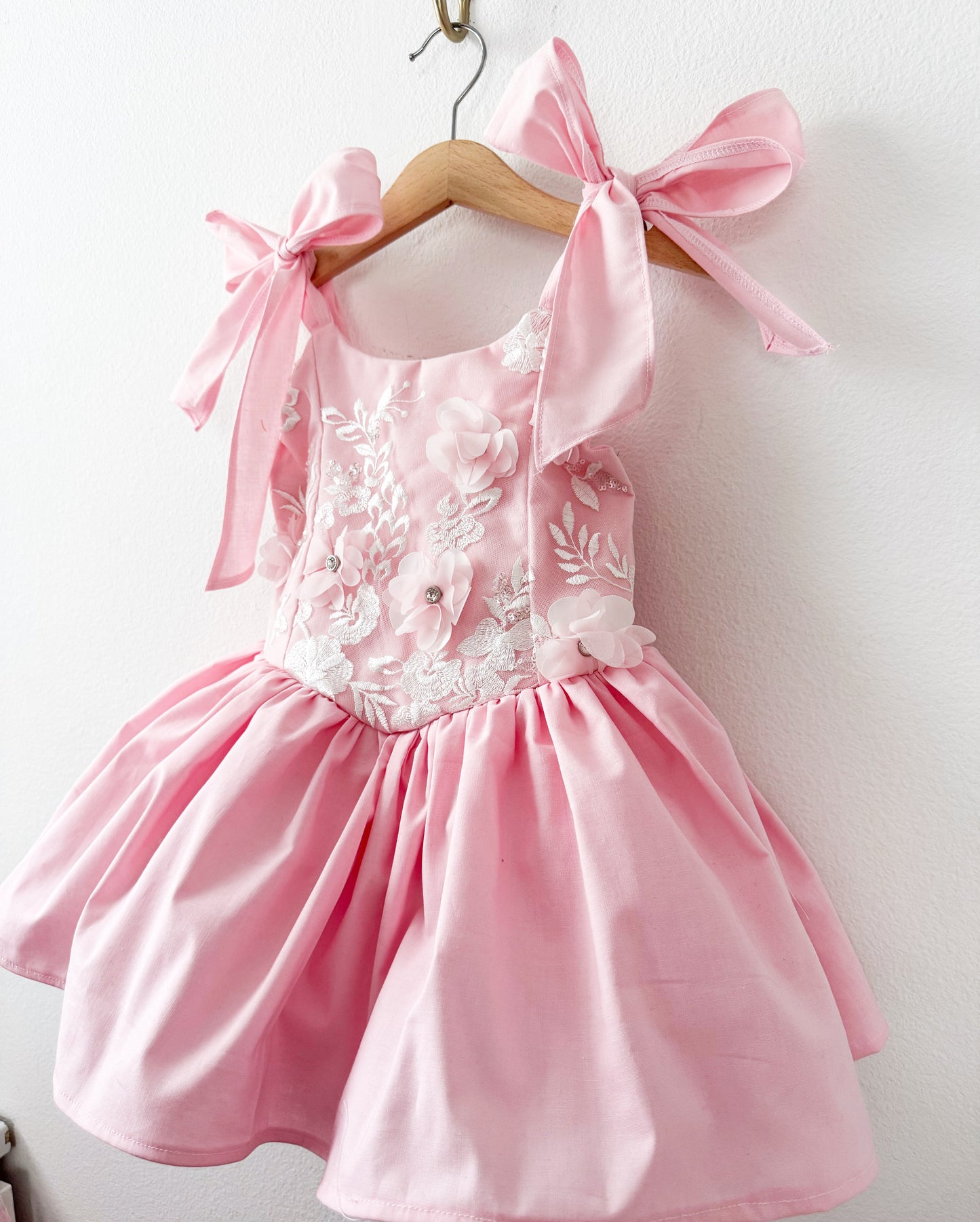 PREORDER Embellished V-shape dress with petticoat layer