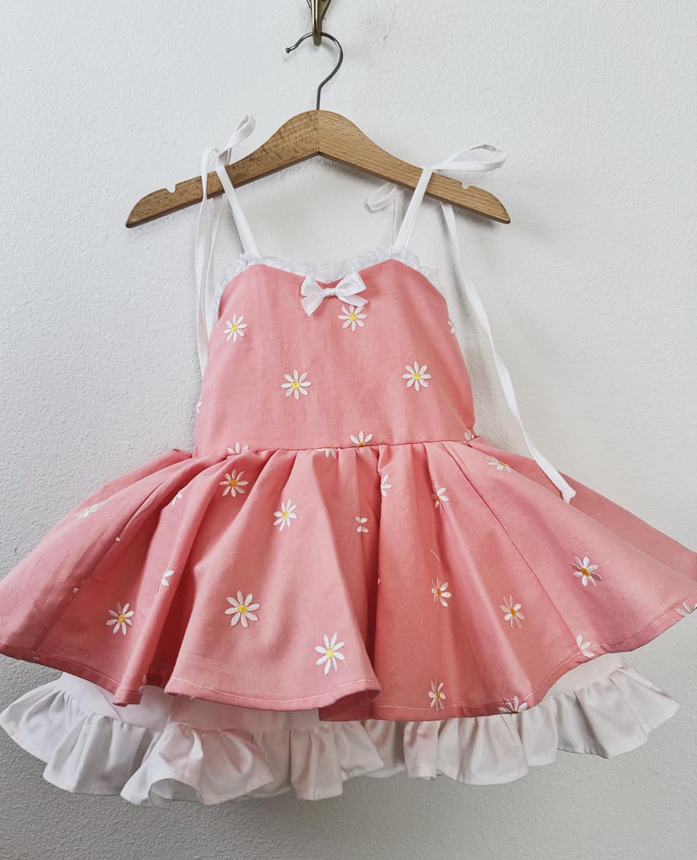 PREORDER Embroidered daisy poof dress (Petticoat layer included)