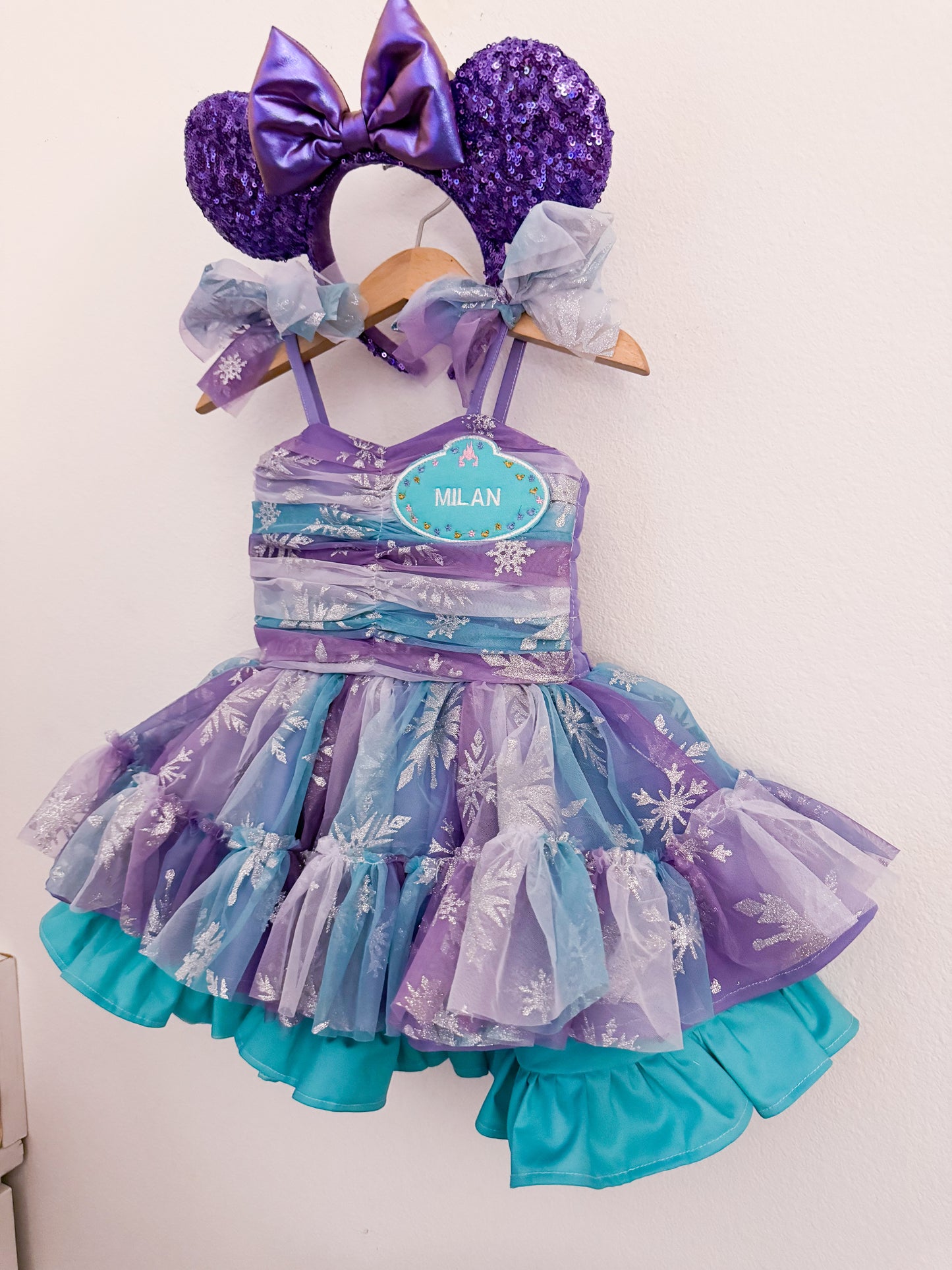 PREORDER Ice princess behind the magic dress ( please add patch is separate listing with name )